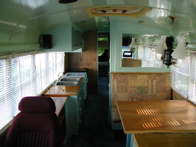 Victorian RV - Livingroom