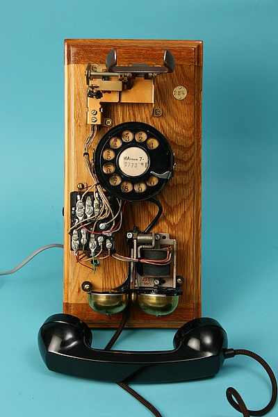 steampunk workshop telephone