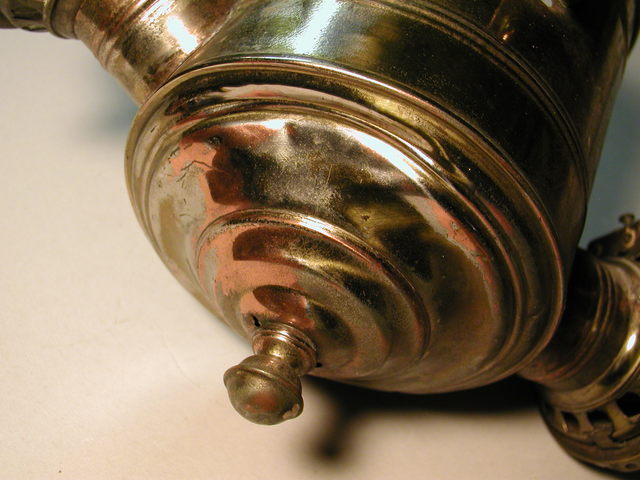 angle lamp brass bottom with finial